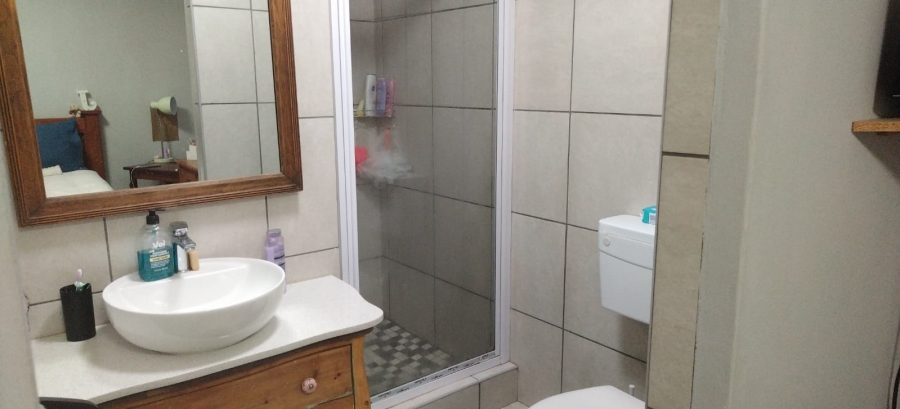 2 Bedroom Property for Sale in Hartenbos Central Western Cape